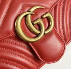 Bolsa Gucci Marmont Pequena Vermelha Italiana na internet