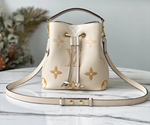 Bolsa Bucket NéoNoé BB Creme Italiana