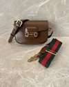 Bolsa Gucci Horsebit 1955 Mini Marrom Italiana