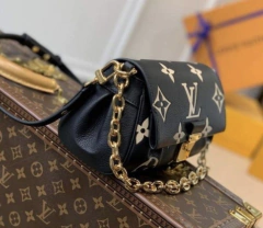 Bolsa Louis Vuitton Favorite Preto E Creme Italiana na internet