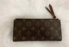 Carteira Louis Vuitton Adele Zíper Duplo Marrom Italiana na internet