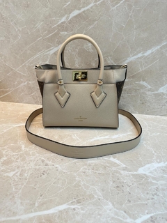 Bolsa Louis Vuitton On My Side PM Italiana