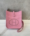 Bolsa Hermès Evelyne 16 Pequena Rosa Italiana