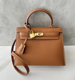 Bolsa Hermes Kelly 25 Epsom Caramelo e Dourada Italiana