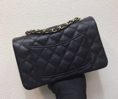 Bolsa Chanel 2.55 Clássica Mini Caviar Preta com Dourado Italiana