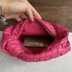 Bolsa Mini Jodie Bottega Veneta Pink Italiana na internet
