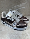 Tênis Louis Vuitton Trainer Branco, Marrom E Nude Italiana