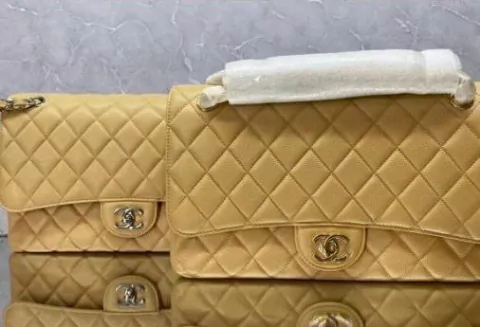 Bolsa Chanel 2.55 Clássica Jumbo Caviar Bege Italiana