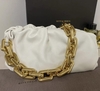 Bolsa Bottega Veneta The Chain Pouch Com Corrente Off-White Italiana