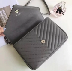 Imagem do Bolsa YSL College Cinza Italiana