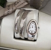 Relógio Bulgari Serpenti Prata e Rosé com Fundo Branco e Brilho Duas Voltas Italiana