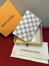 Porta Passaporte Louis Vuitton Damier Azur Italiana