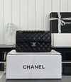Bolsa Chanel 2.55 Clássica Lambskin Preta com Prata Italiana