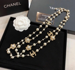 Colar Chanel Pérolas e Flores Italiana