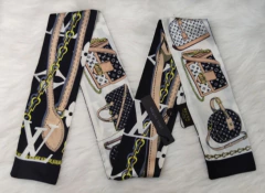 Lenço de Bolsa Louis Vuitton na internet