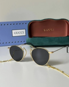 Óculos Gucci com Corrente Italiana