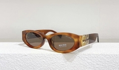 Óculos de Sol Miu Miu Eyewear Acetato Marrom Italiana