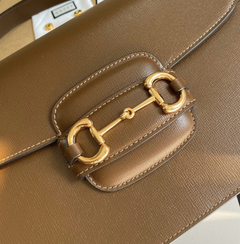 Bolsa Gucci 1955 Horsebit Pequena Transversal Caramelo Italiana - Romaly Grifes Bolsas