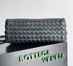 Bolsa Bottega Veneta Andiamo Preta Média Italiana na internet