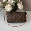 Bolsa Louis Vuitton Pochette Accessoires Monogram Italiana