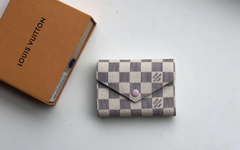 Carteira Louis Vuitton Victorine Damier Azur Rose Ballerine Italiana - comprar online
