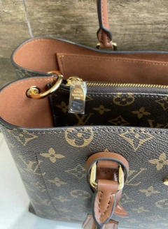 Bolsa Louis Vuitton Tote Flower Monogram Média - loja online