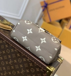 Bolsa Louis Vuitton Favorite Cinza e Creme Italiana