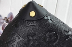 Imagem do Bolsa Louis Vuitton Petite Malle Souple Monogram Preta Italiana
