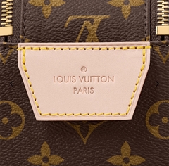 Necessaire Dopp Louis Vuitton Monogram Italiana - Romaly Grifes Bolsas