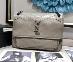 Bolsa YSL Niki Cinza Claro Italiana