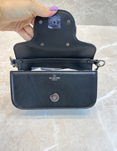 Bolsa VLTN Locò com Preta com Cristais Italiana na internet