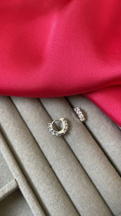 Argola Dois Lados Cravejada 10mm