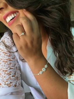 Pulseira Flores cravejeda - comprar online