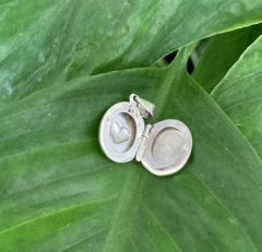 Relicário Oval - comprar online