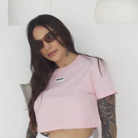 CROPPED MF ROSA