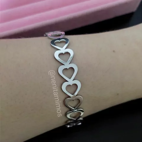 Bracelete corações vazados regulável em aço inoxidável