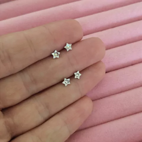 Brinco estrela com mini ponto de luz em aço inoxidável