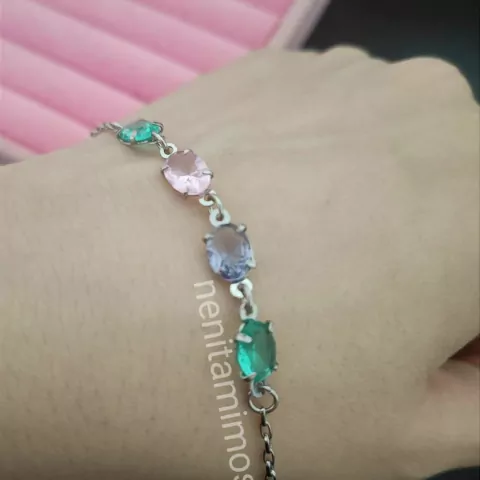 Pulseira pedras de zircônia interligadas em aço inoxidável prateado com corrente fina - comprar online