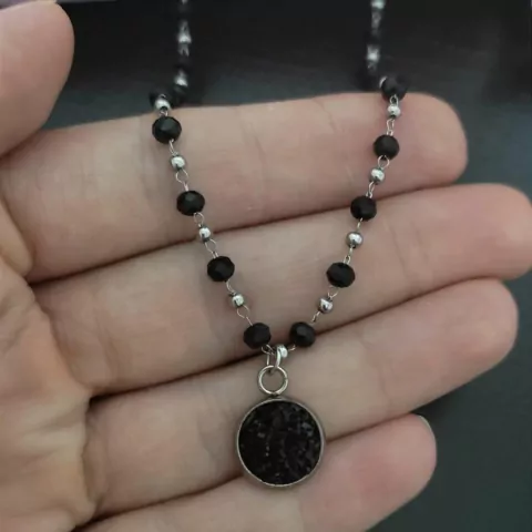 Colar circulo preto com corrente de cristais preto e mini bolinhas em aço inoxidável