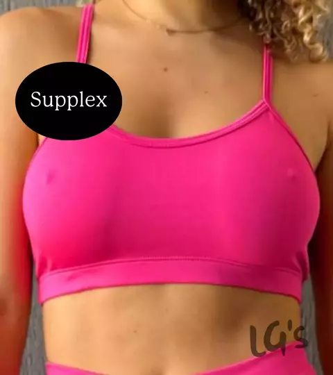 Top Liso Bretel Fino Fucsia - comprar online
