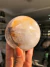 Esfera Hematoide Amarelo Pedra Natural Lapidada 676g 7,7 cm na internet