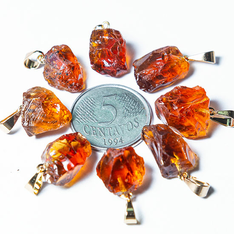 3 Pingente Pedrinha Bruto Topázio Rio Grande Dourado 10mm ATACADO