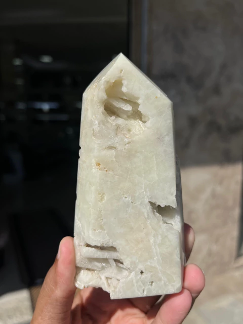 Ponta Enxofre no Quartzo Pedra Natural Lapidado 330g 11,1cm