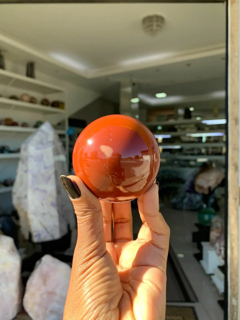 Esfera Jaspe Vermelho Pedra Lapidado 332g 6cm