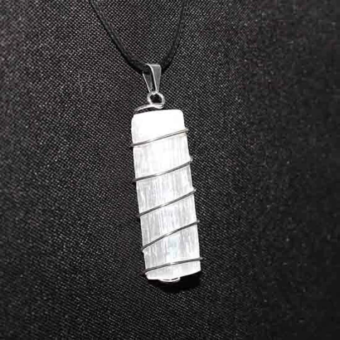 05 Pingente Espiral Canudo de Selenita Prateado ATACADO