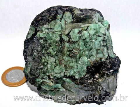 Esmeralda Bahia Canudo Incrustado no Xisto Pedra de Colecionador Cod 380.2