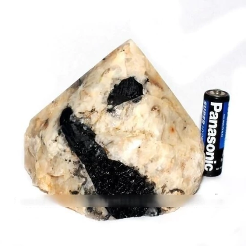 Ponta Turmalina no Feldspato Ponta Lápis Base Serrada cod 134226