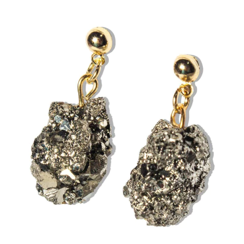 Brinco Pedra Pirita Bruto Acabamento Flash Dourado