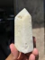 Ponta Enxofre no Quartzo Pedra Natural Lapidado 136g 7,8cm - Distribuidora CristaisdeCurvelo