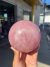 Esfera Quartzo Rosa Pedra Natural Classe A 9,4cm 1.32kg